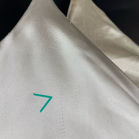 Obando Collective‎ Cape Satin Jumpsuit Cream Sleeveless Wide Leg V-Neck Sz 4 - Picture 9 of 16